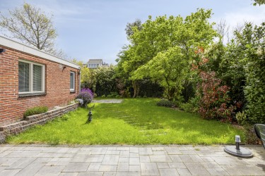Zonnige tuin