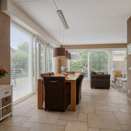 Lichte woonkamer