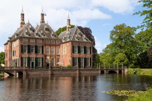 Hoekstra en Van Eck, dé NVM makelaar in Voorschoten