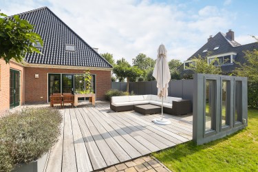 Zonnige tuin