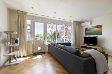 Lichte woonkamer