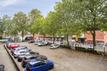 Afgesloten parkeerterrein