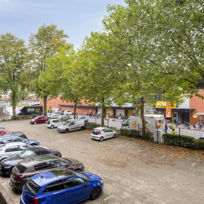 Afgesloten parkeerterrein