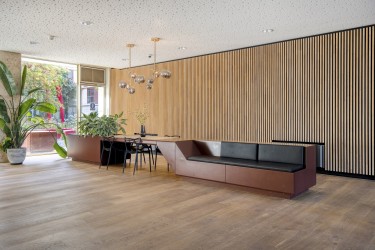 Ruime woonkamer