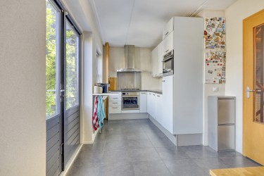 Met inbouwapparatuur