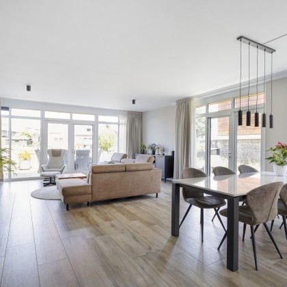 Lichte woonkamer