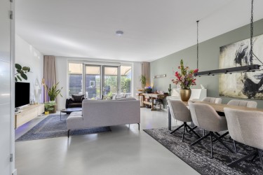 Lichte woonkamer