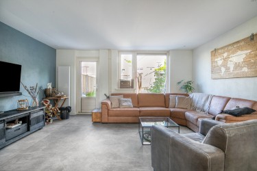 tuingerichte woonkamer