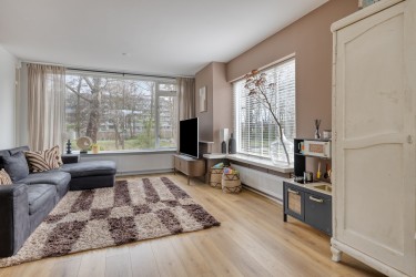 Woonkamer met uitzicht aan alle kanten