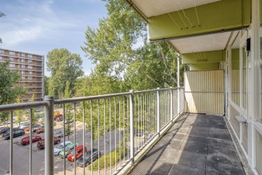 Geniet op het heerlijke balkon