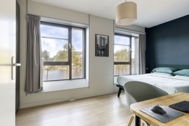 Ruime slaapkamer