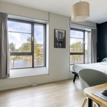 Ruime slaapkamer