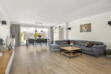 Uitgebouwde woonkamer
